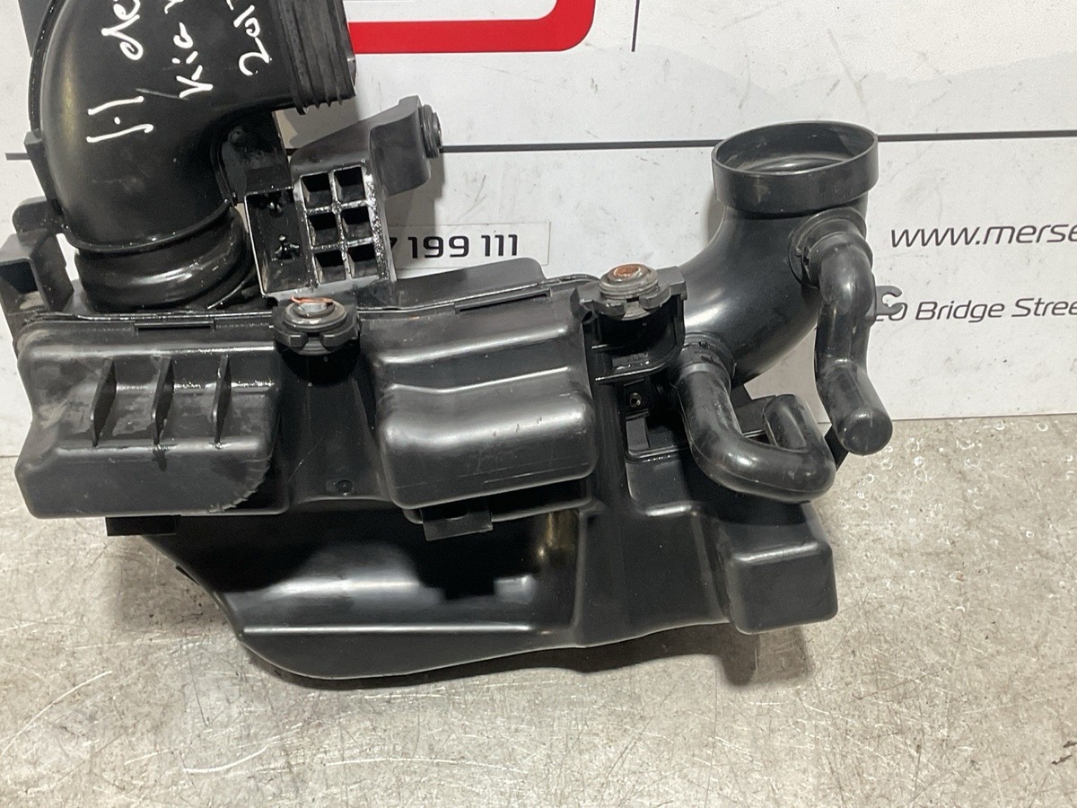 Hộp Lọc Gió Dưới Không Đựng Lọc Kia Rio Mã phụ tùng 282141W100
