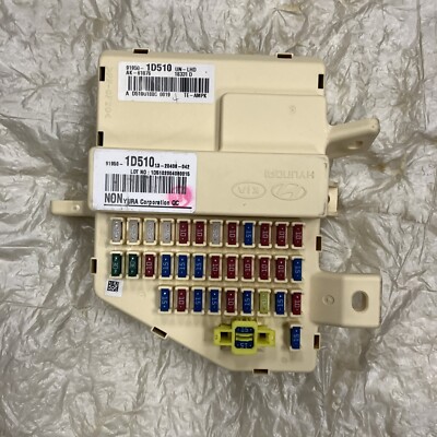 Hộp Cầu Chì Trong Xe Kia Carens / rondo Mã phụ tùng 919501D510