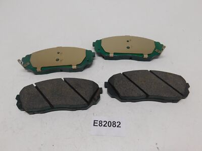 Má Phanh Trước Kia Sorento OEM 581013EE01