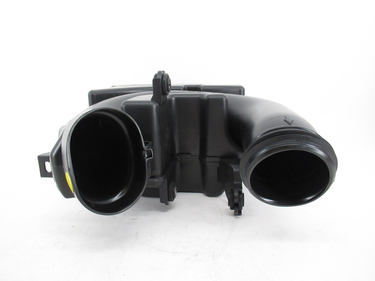 Hộp Lọc Gió Không Đựng Lọc Kia Carens / rondo Mã phụ tùng 28220a4100