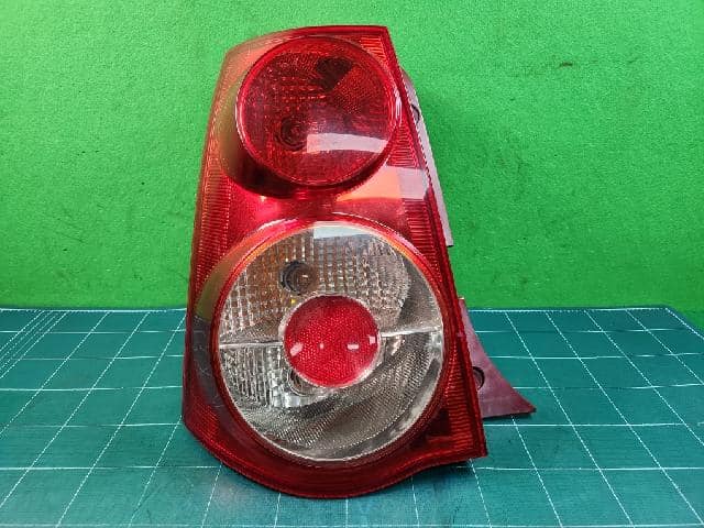 Đèn Hậu Lòng Đỏ Kia Morning / Picanto Mã phụ tùng 9240107500