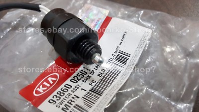 Công Tắc Đèn Lùi Kia Morning / Picanto Mã phụ tùng 9386002501