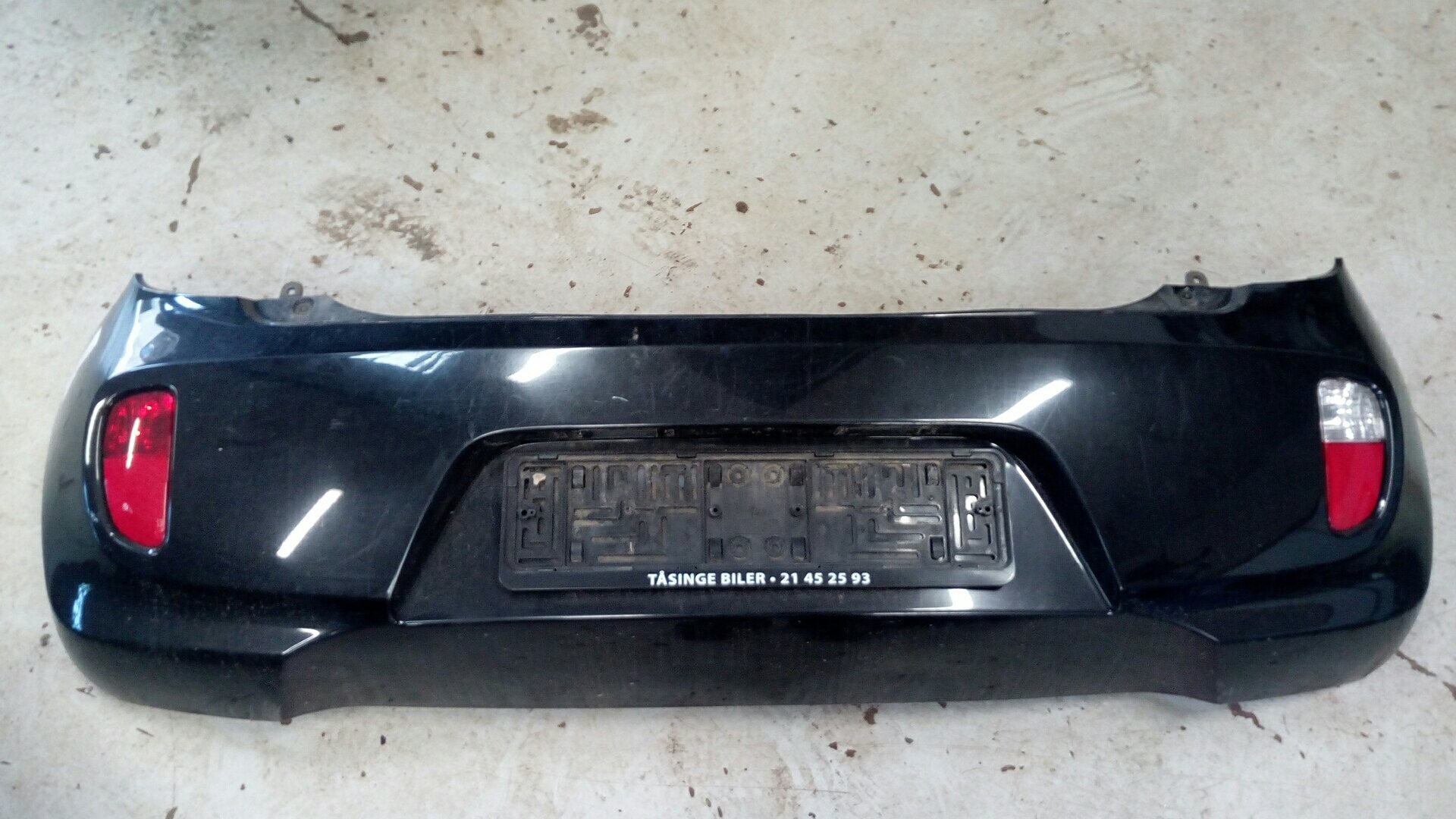 Cản Sau - Có Lỗ Cảm Biến Kia Morning / Picanto Mã phụ tùng 866111Y030