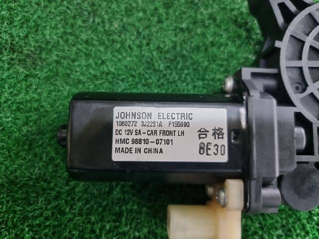 Mô Tơ Lên Xuống Kính Cửa Trước Trái Kia Morning / Picanto Mã phụ tùng 9881007101