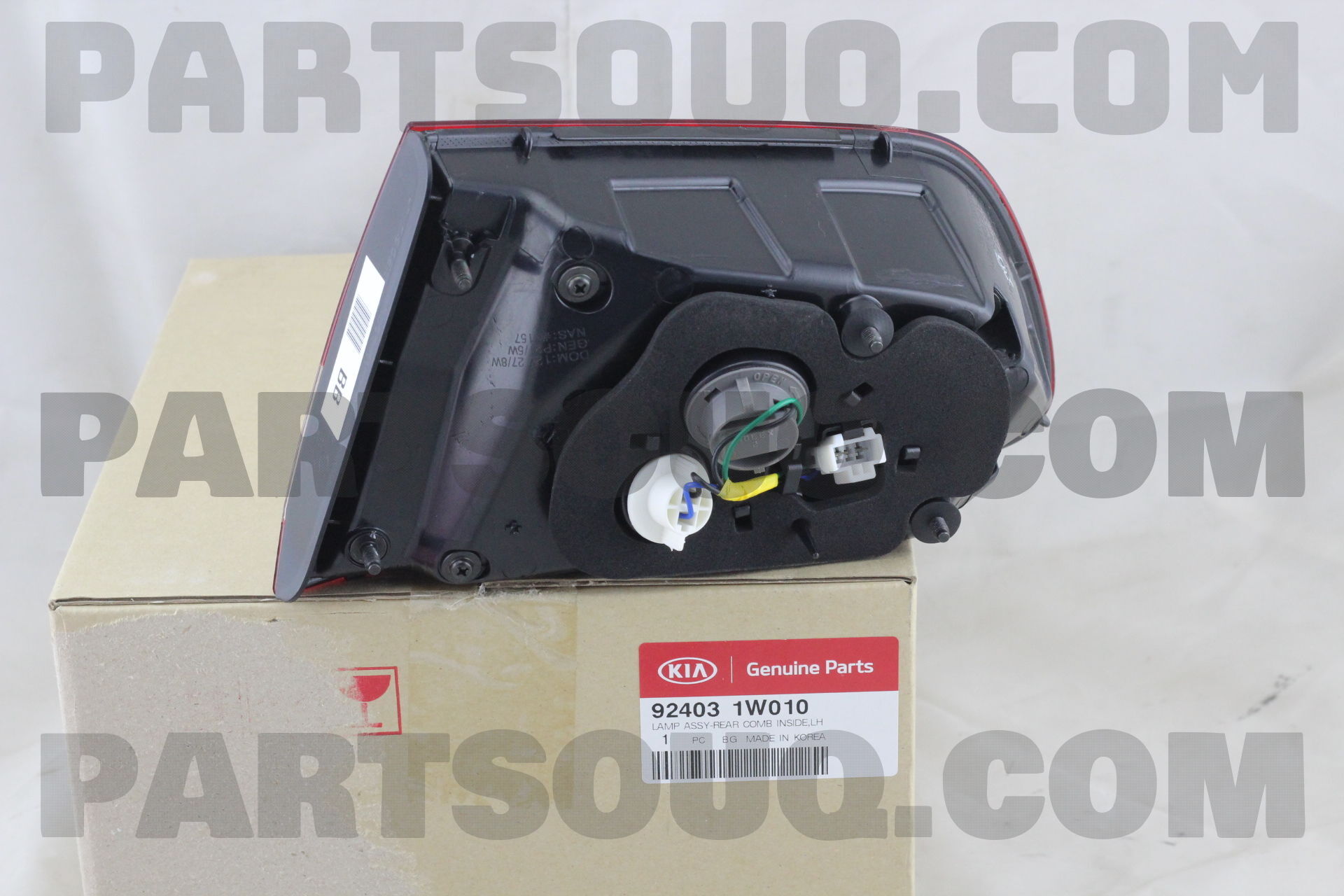Đèn Hậu Miếng Trong Trái Kia Rio Mã phụ tùng 924031W010