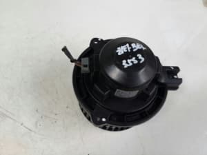 Bình Nước Rửa Kính Liền Mô Tơ Kia Carnival Mã phụ tùng 986101D100