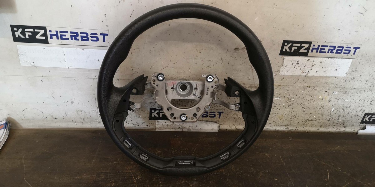 Vô Lăng Có Phím Bấm Nhạc Kia Morning / Picanto Mã phụ tùng 561131y000