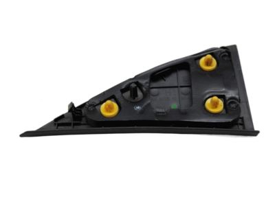 Ốp Tam Giác Trong Cửa Sau Trái Kia Forte / Cerato Mã phụ tùng 839101M000