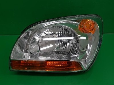 Đèn Pha Trái Mí Trắng Điều Khiển Điện Kia Forte / Cerato OEM 921011M001-OE