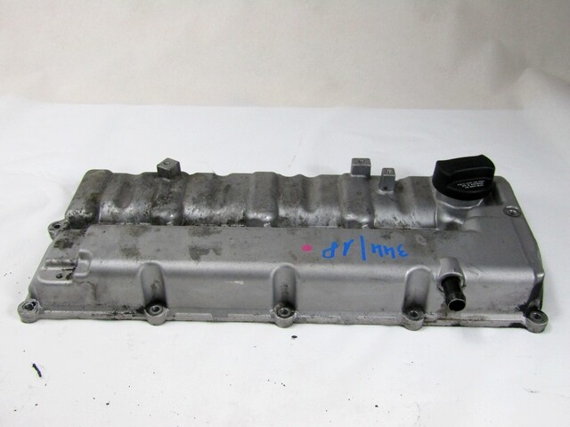 Nắp Che Dàn Cam Kia Sorento Mã phụ tùng 224104A012