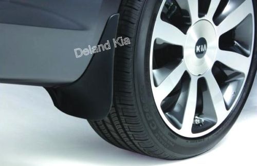 Chắn Bùn Bánh Sau Trái Kia Carnival Mã phụ tùng 86841A9000