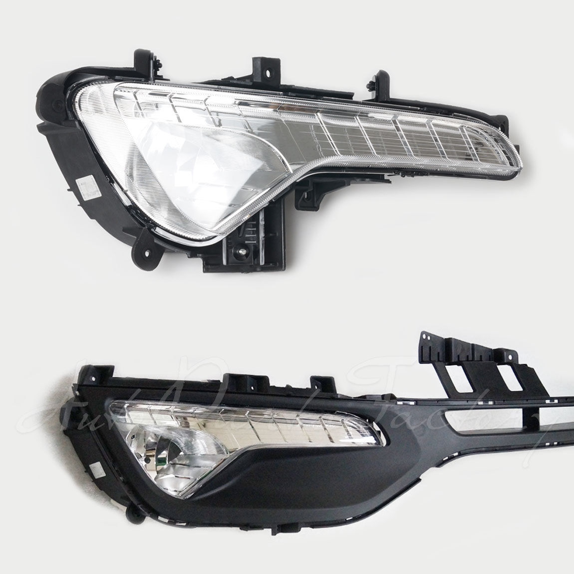 Đền Gầm Phải Kia Sportage Mã phụ tùng 922023W100