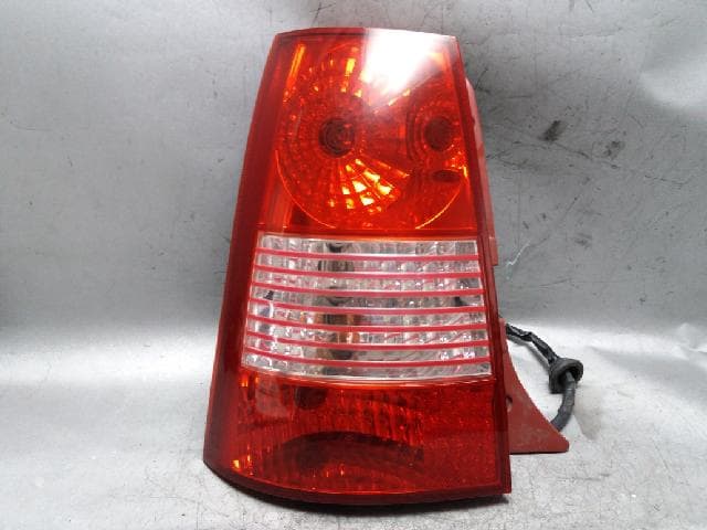 Đèn Hậu Miếng Ngoài Trái Kia Morning / Picanto Mã phụ tùng 9240107000