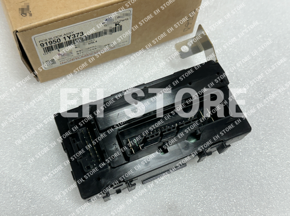 Nắp Hộp Cầu Chì Tổng Đầu Xe Kia Morning / Picanto Mã phụ tùng 919501Y413