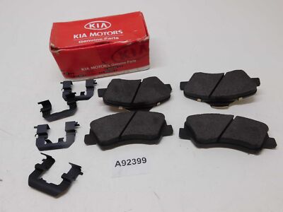 Má Phanh Trước Kia Rio OEM 581011WA05