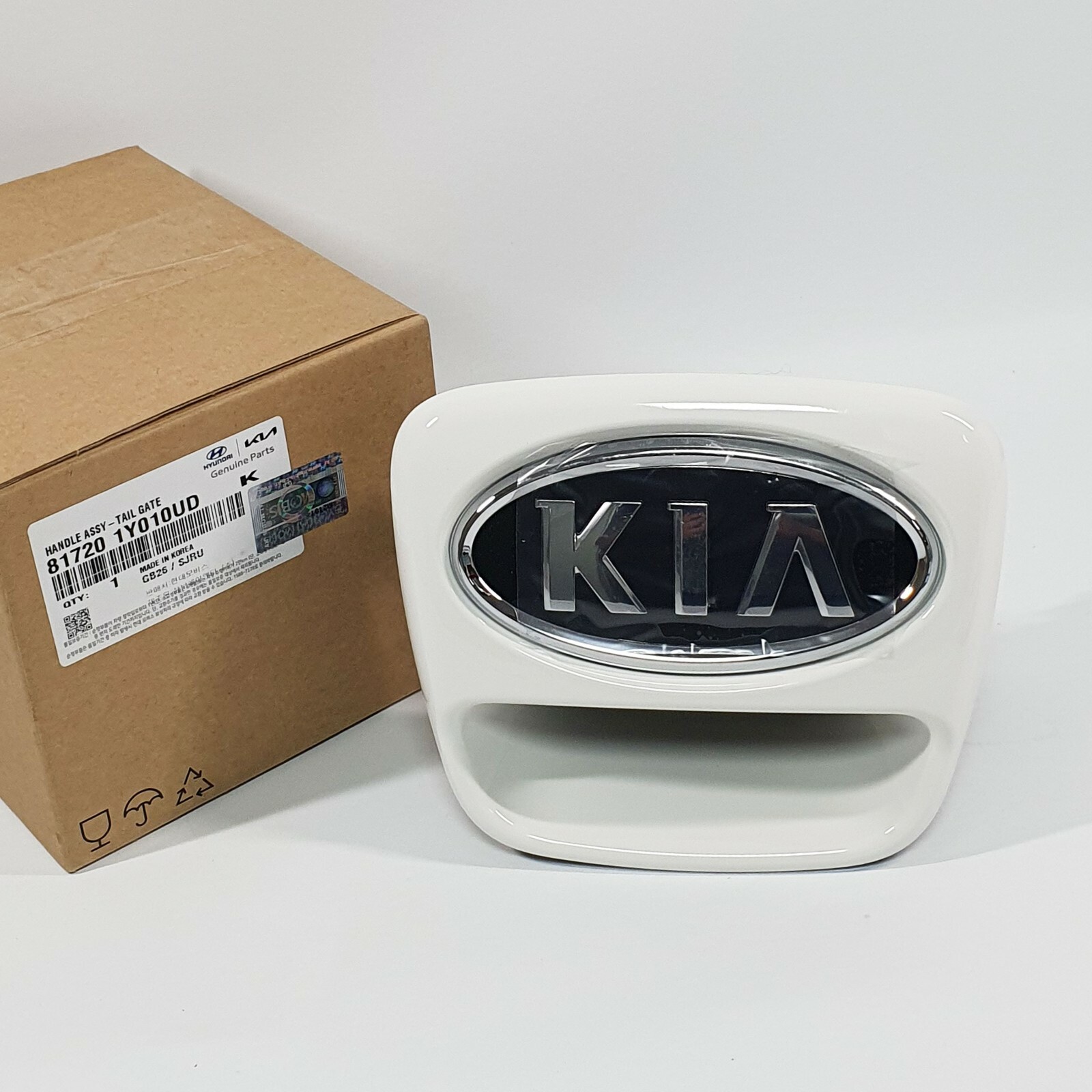 Tappi Cửa Sau Trái Kia Rio Mã phụ tùng 83301H8010WK