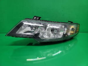 Đèn Pha Trái Mí Vàng Kia Forte / Cerato Mã phụ tùng 921011M000