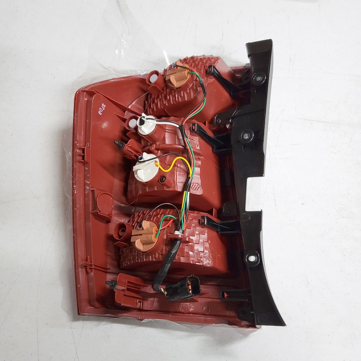 Đèn Hậu Phải Kia Carens / rondo OEM 924021D002-TW