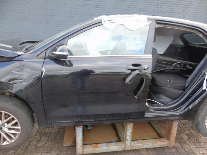 Cánh Cửa Trước Trái Kia Rio Mã phụ tùng 76003h8000