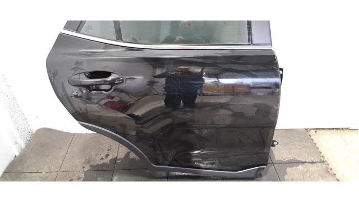 Cánh Cửa Sau Phải Kia Rio Mã phụ tùng 77004h8000