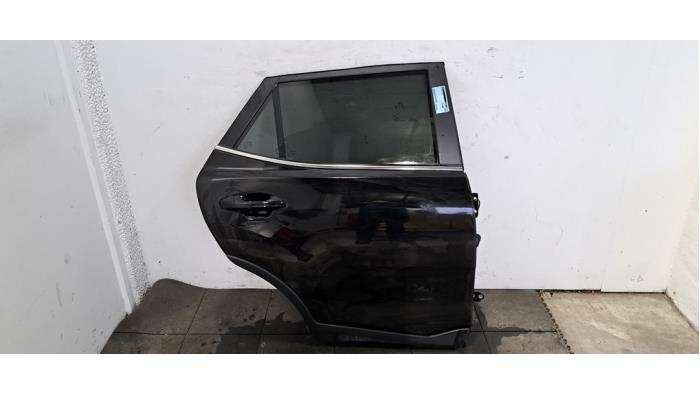 Cánh Cửa Sau Phải Kia Rio Mã phụ tùng 77004h8000
