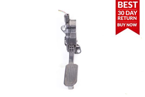 Bàn Đạp Ga Điện Kia Carens / rondo Mã phụ tùng 32700A4000