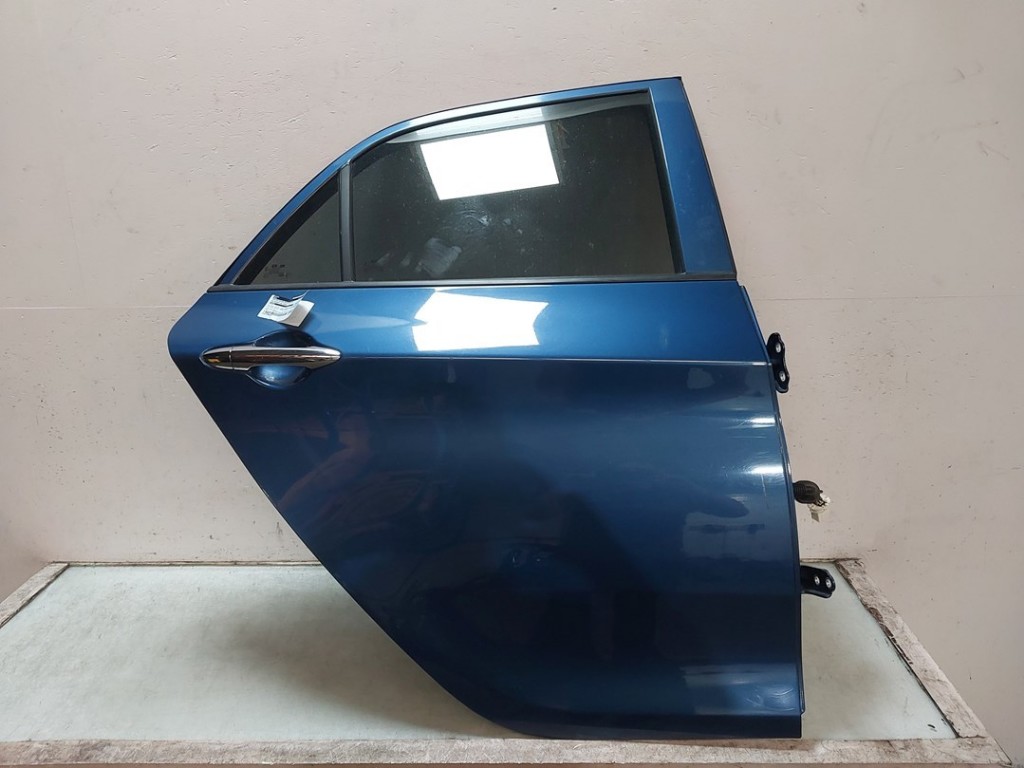 Cánh Cửa Sau Phải Kia Morning / Picanto Mã phụ tùng 770041Y030