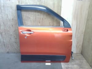 Cánh Cửa Sau Trái Kia Morning / Picanto OEM 770031Y020-OE