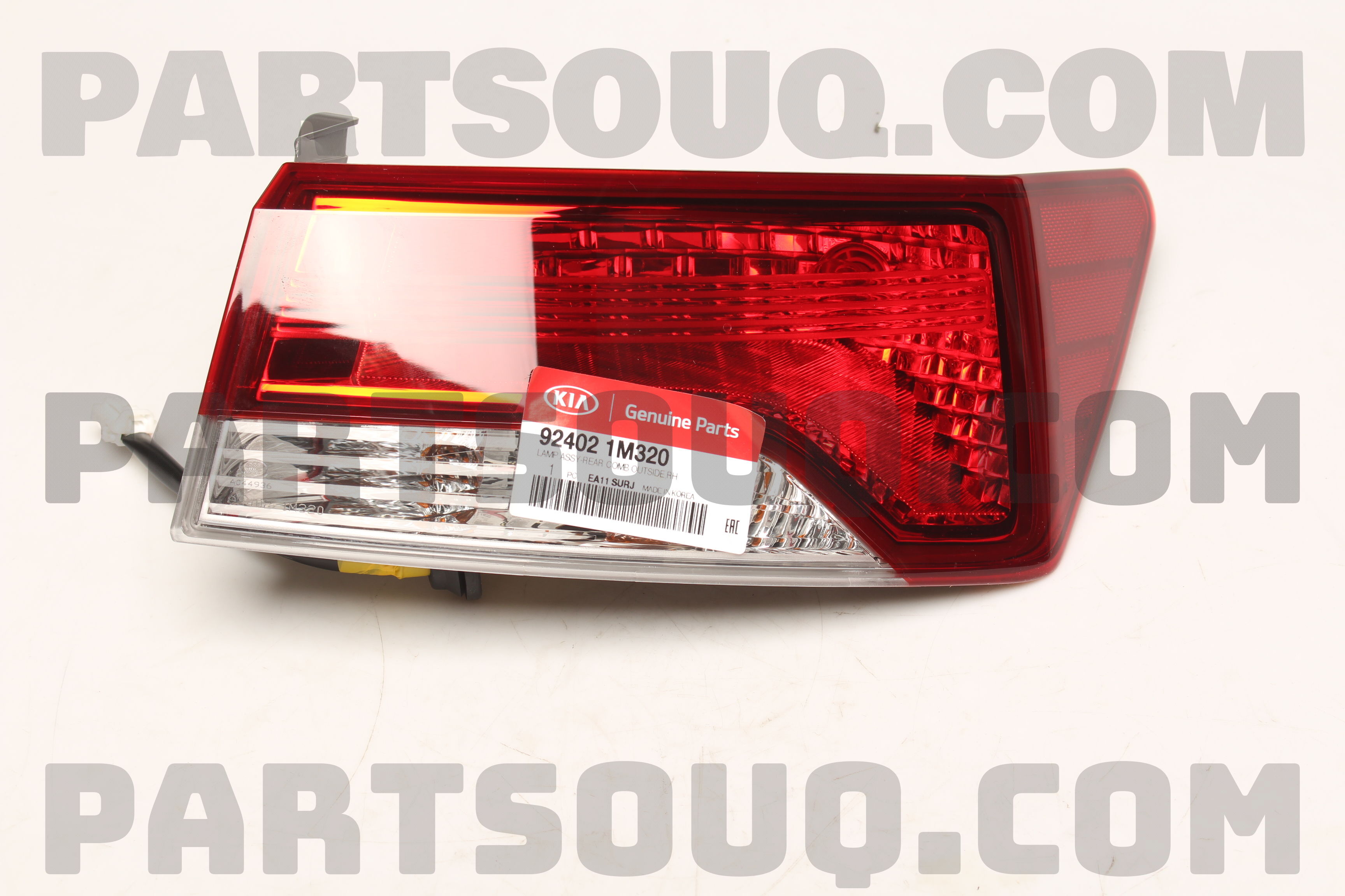 Đèn Hậu Miếng Ngoài Phải Kia koup Mã phụ tùng 924021m320