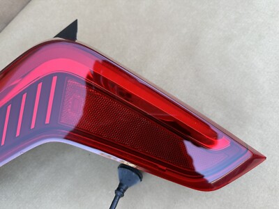 Đèn Hậu Ngoài Trái- Không Led Kia Rio Mã phụ tùng 924011W010