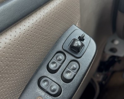 Nắp Bình Xăng Ngoài Kia Carens / rondo Mã phụ tùng 695101D000