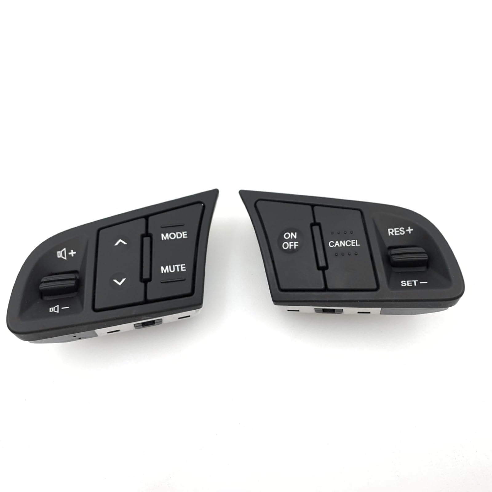 Công Tắc Điều Chỉnh Âm Thanh Trên Vô Lăng Kia Forte / Cerato Mã phụ tùng 967002K000