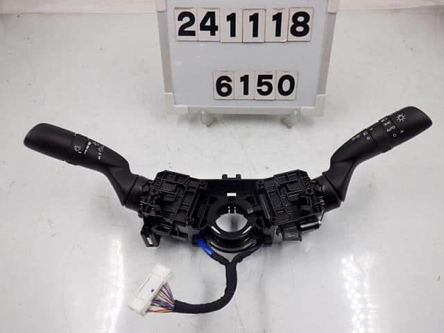 Cụm Công Tắc Gạt Mưa + Xin Nhan Kia Spectra Mã phụ tùng 0K9B166120