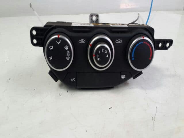 Cụm Công Tắc Điều Khiển Điều Hòa Kia Morning / Picanto Mã phụ tùng 972501y050