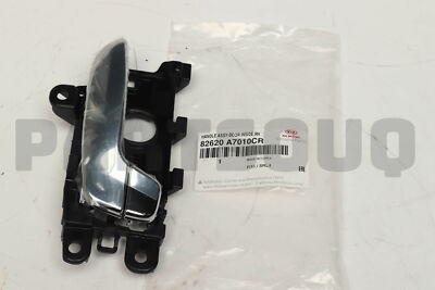 Tay Mở Cửa Trong Phải Kia K3 Mã phụ tùng 82620a7010cr