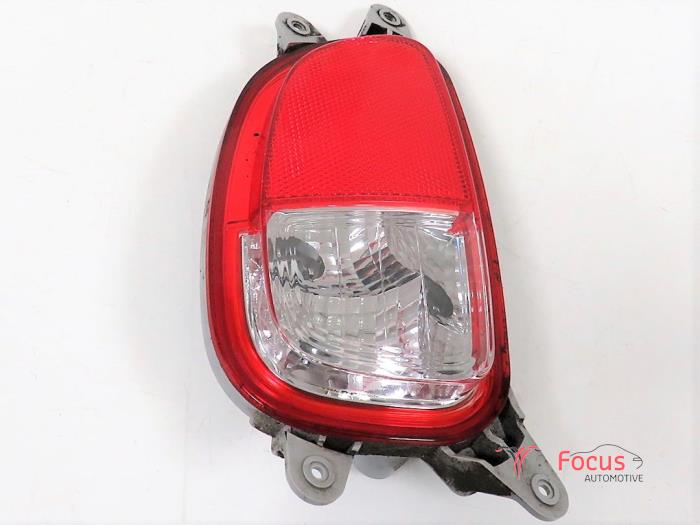 Đèn Cản Sau Phải Kia Morning / Picanto Mã phụ tùng 924161Y100