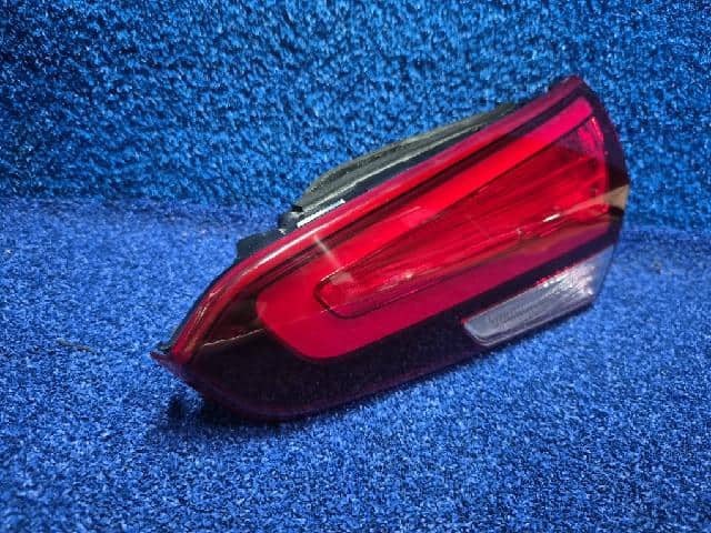 Đèn Hậu Miếng Trong Phải Kia Forte / Cerato Mã phụ tùng 92404a7700