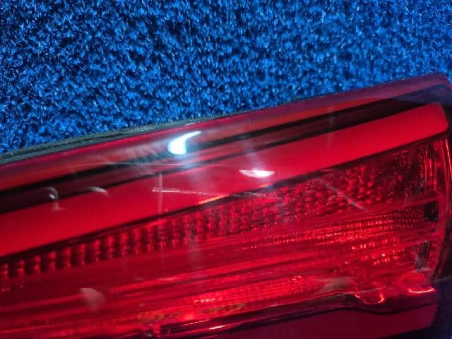 Đèn Hậu Miếng Trong Phải Kia Forte / Cerato Mã phụ tùng 92404a7700