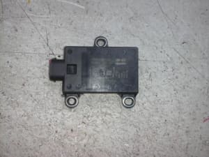 Cảm Biến Nâng Hạ Độ Cao Gầm Sau Kia Sorento Mã phụ tùng 921902P600
