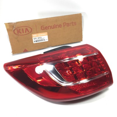 Đèn Hậu Miếng Ngoài Trái Kia Sportage Mã phụ tùng 924013w010