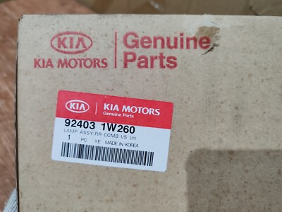 Đèn Hậu Miếng Trong Trái Có Led - 5 Cửa Kia Rio Mã phụ tùng 924031W260