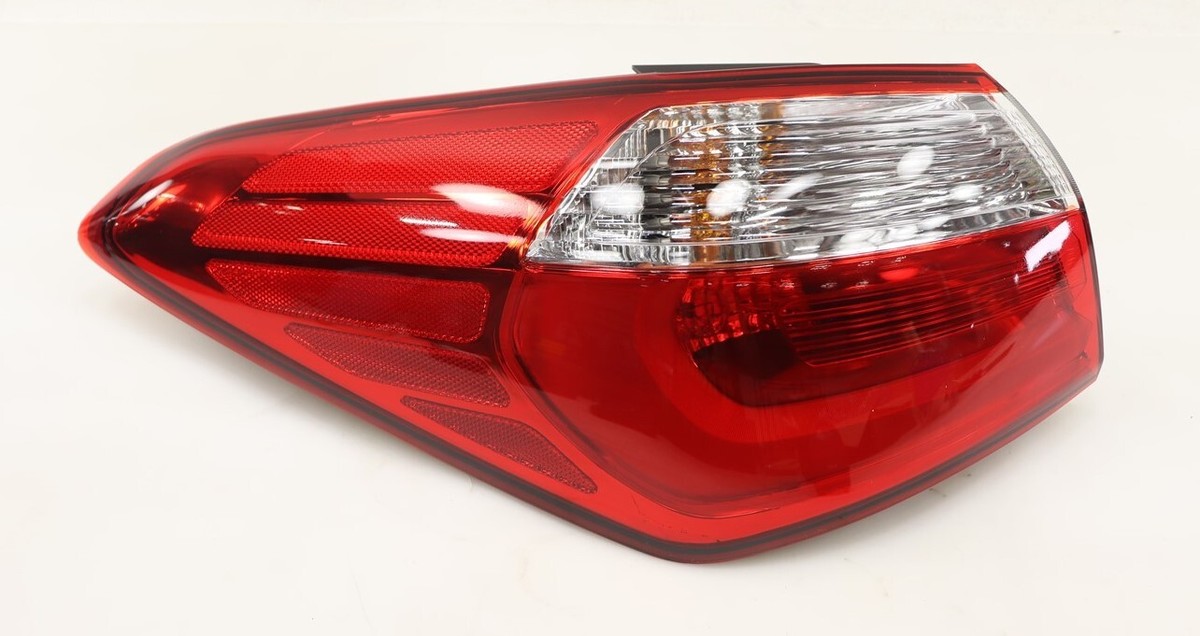 Compa Lên Xuống Kính Trước Trái Kia K3 Mã phụ tùng 82401A7000
