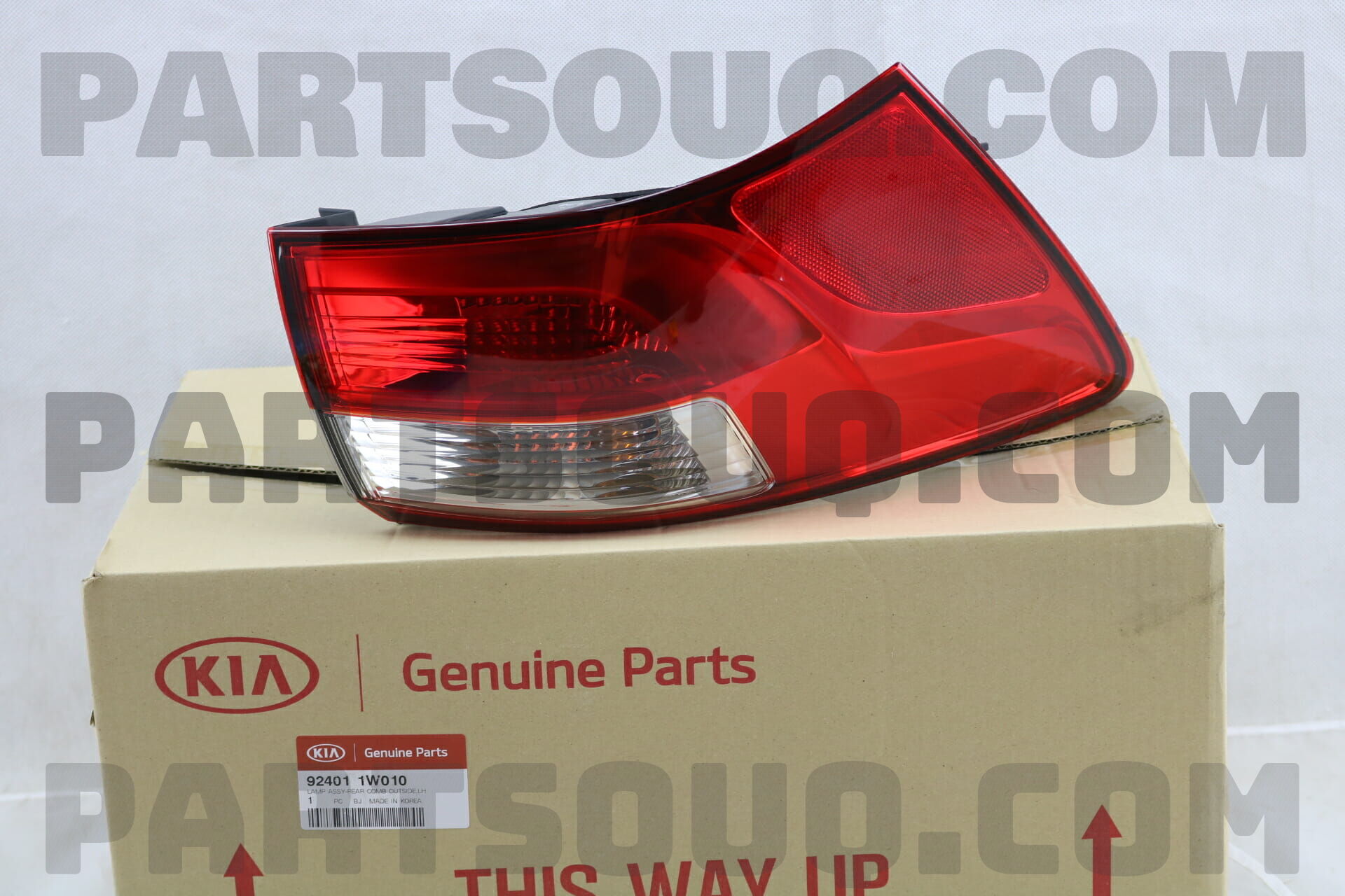 Đèn Hậu Miếng Ngoài Trái Kia Rio Mã phụ tùng 924011g010