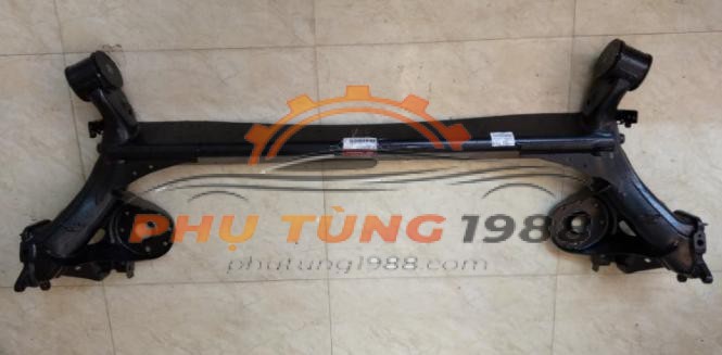 Thanh Giằng Ngang Cầu Sau Kia Carens / rondo Mã phụ tùng 55100a4510