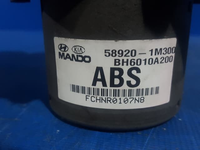 Cụm Điều Khiển Abs Kia Forte / Cerato OEM 589201M300-MANDO