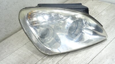 Đèn Pha Phải Kia Carens / rondo Mã phụ tùng 921021D010