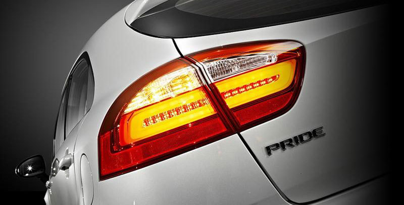 Đèn Hậu Miếng Trong Trái Có Led - 5 Cửa Kia Rio Mã phụ tùng 924031w250
