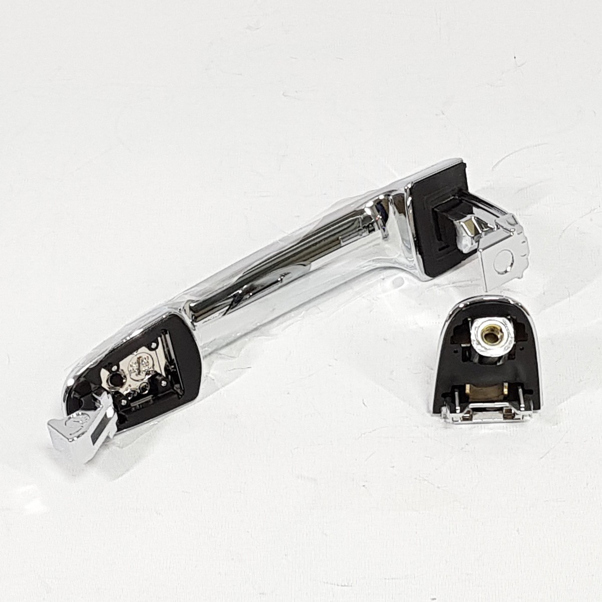 Đuôi Tay Mở Cửa Trước Trái Kia koup Mã phụ tùng 826521M030