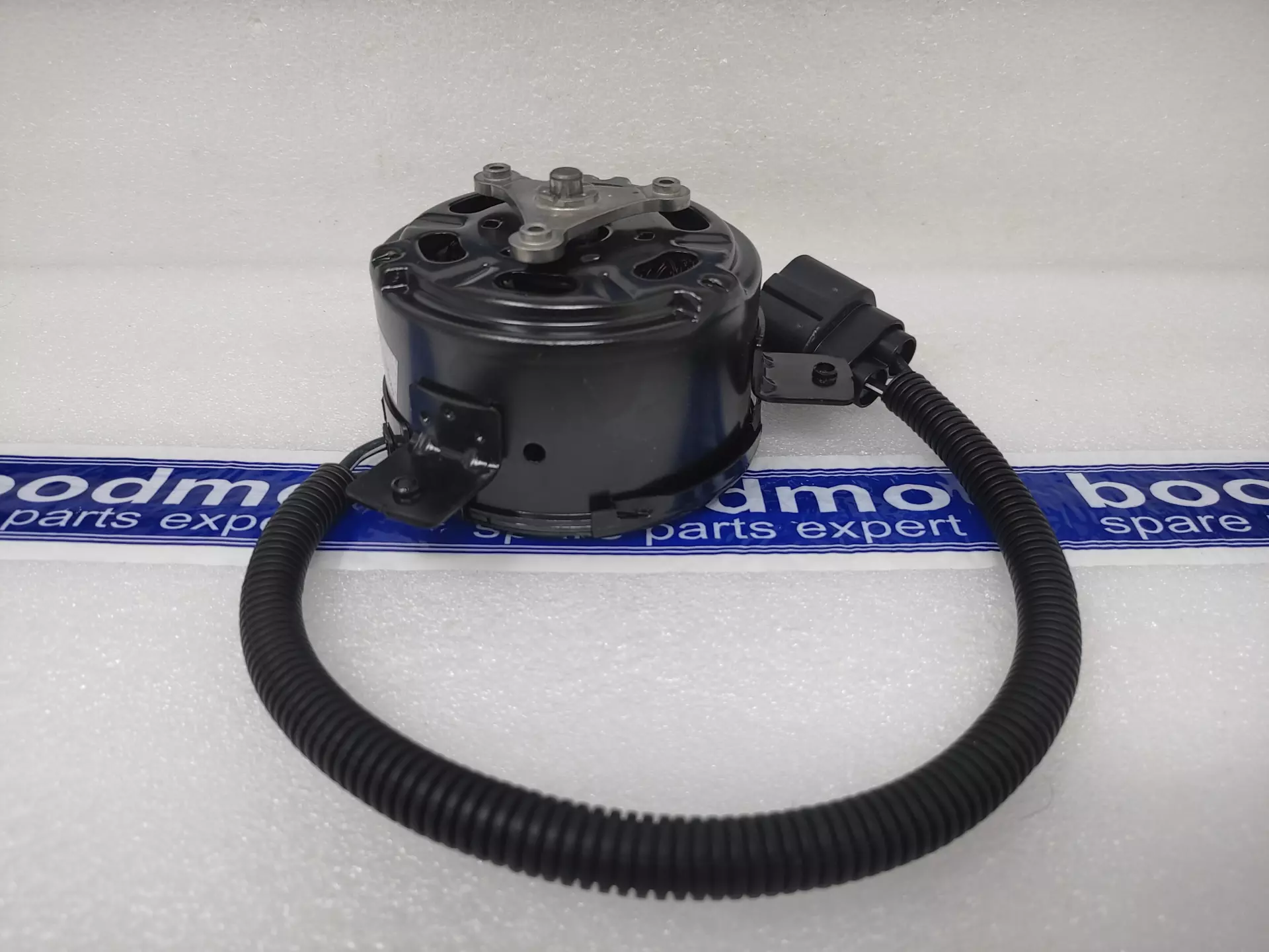 Mô Tơ Quạt Gió Động Cơ Kia Carens / rondo Mã phụ tùng 253861u200