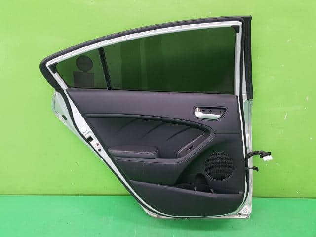 Cánh Cửa Sau Trái Kia Forte / Cerato Mã phụ tùng 77003A7000